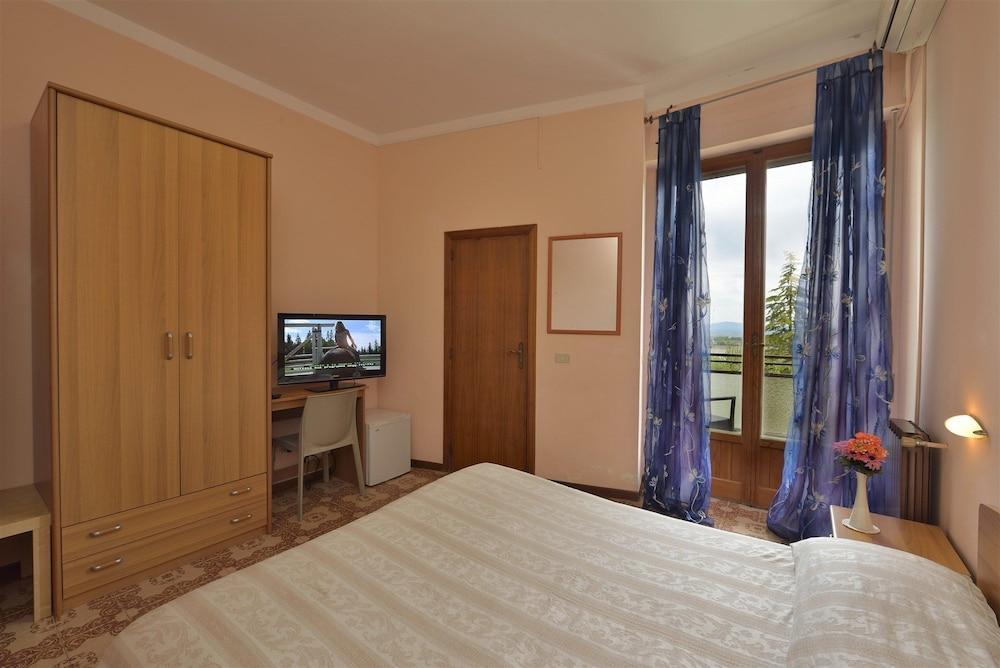 Hotel Attico Chianciano Terme Εξωτερικό φωτογραφία