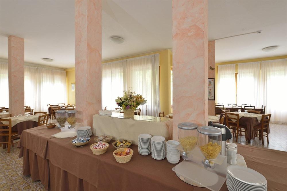 Hotel Attico Chianciano Terme Εξωτερικό φωτογραφία