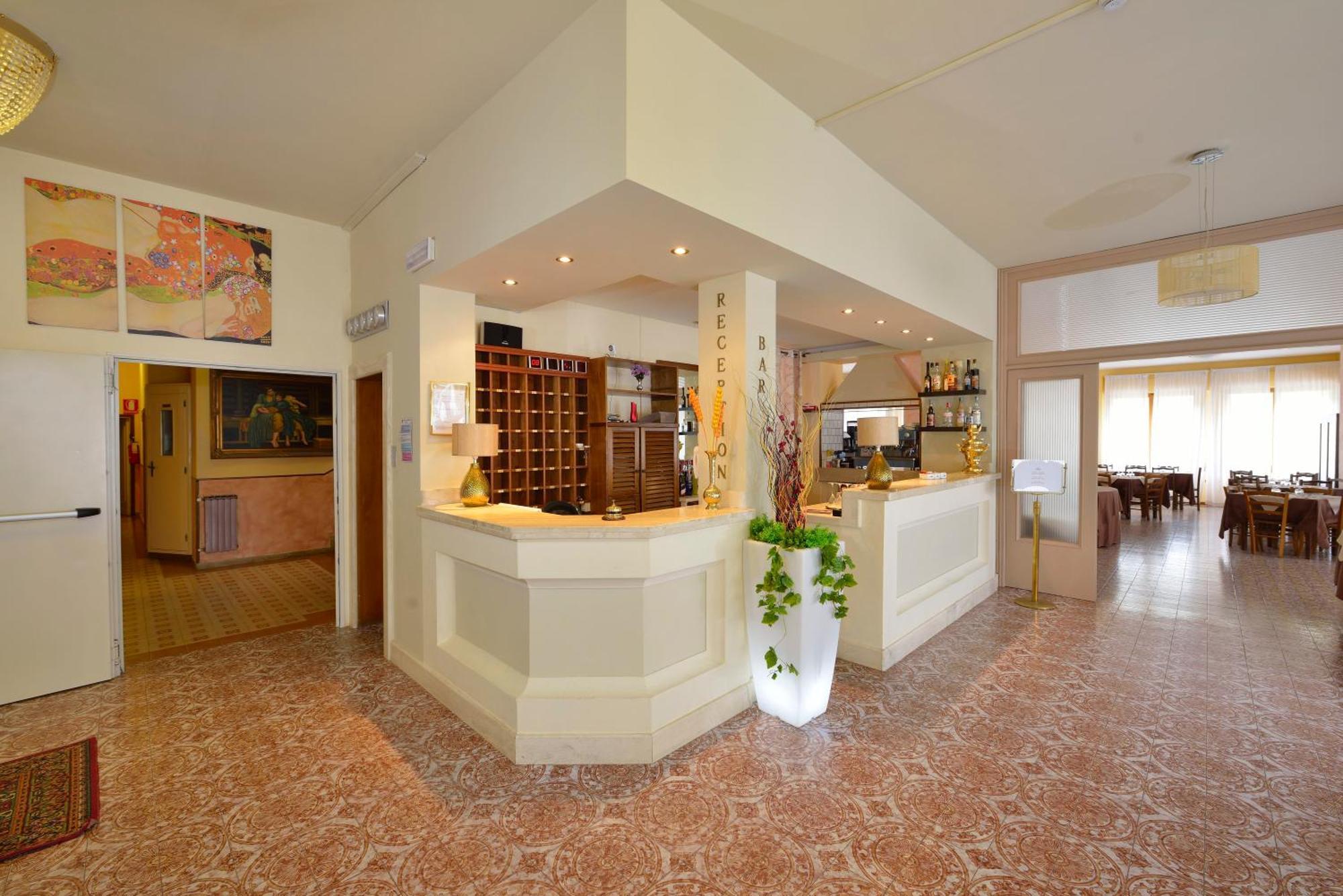 Hotel Attico Chianciano Terme Εξωτερικό φωτογραφία