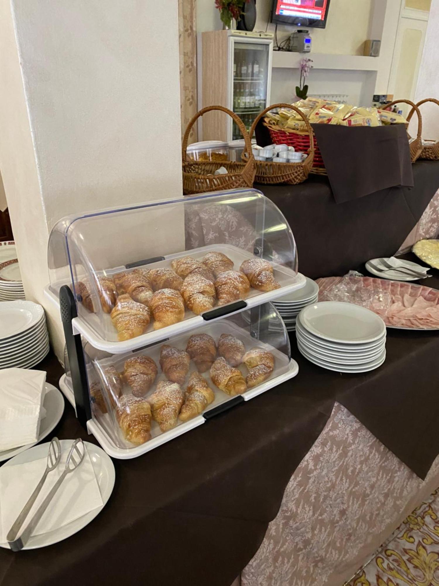 Hotel Attico Chianciano Terme Εξωτερικό φωτογραφία